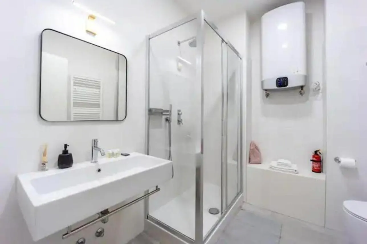 Apartment Duomo-Garibaldi-IsolaSelf Checkin & Free Parking Milan